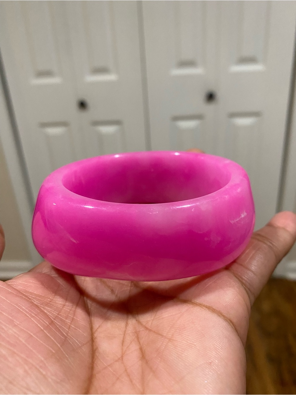 Bright Pink Wide Chunky Marble Round Sculpturale Acrylic Bangle Bracelet